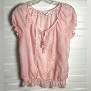 Candie’s pink Short Sleeve V Nevk Top Blouse Size Small